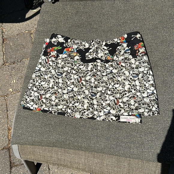 Wraparound skirt sets multiple sizes - Picture 3 of 5